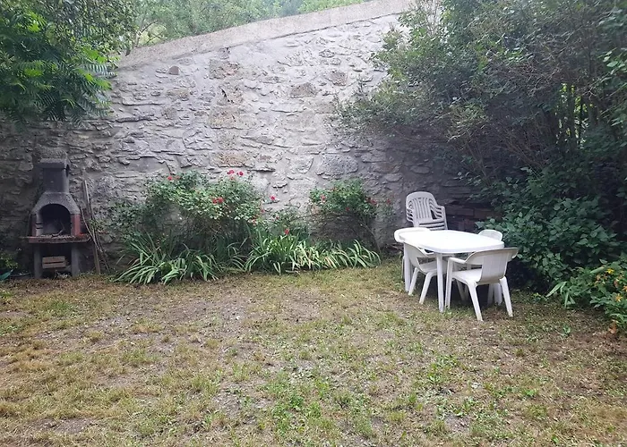En Pays Cathare Reservable Du Samedi Au Samedi Les Mois De Juillet Et Aout * Joucou