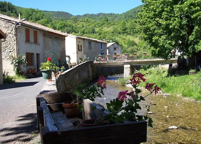 펜션 En Pays Cathare Reservable Du Samedi Au Samedi Les Mois De Juillet Et Aout *